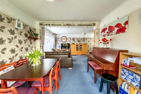 Lounge/Diner