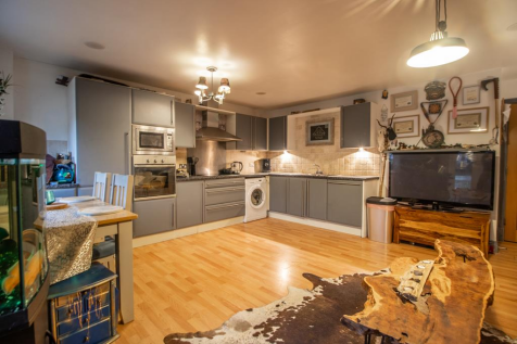 Kitchen/Living Room