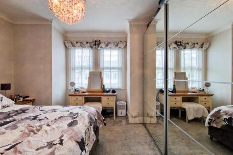 wardrobe recess (bedroom one)