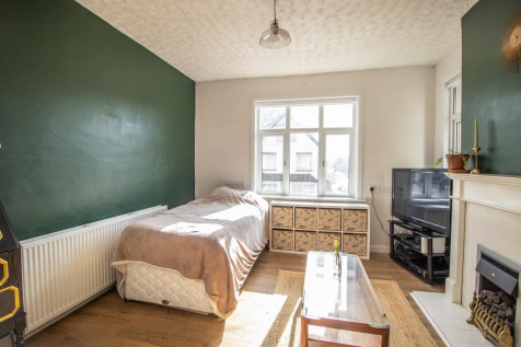 Bedroom/Lounge