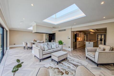 grand sitting room extension
