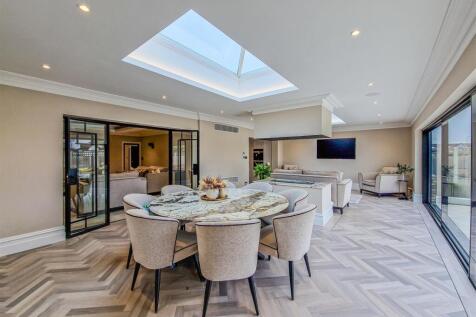 grand sitting room extension