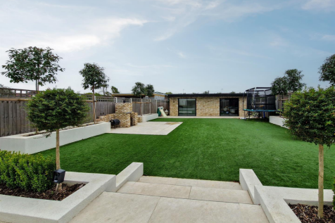 superb rear garden