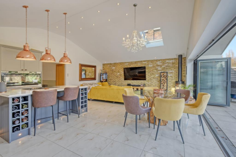 Kitchen/Family Room