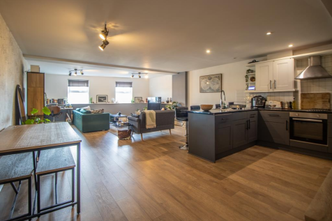 Kitchen/Living Room