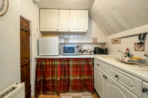Utility Room/Annex Kitchen