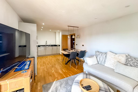 Kitchen/Living Room