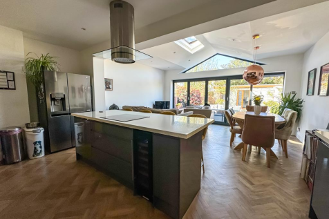 Kitchen/Family Room