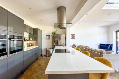Kitchen/Family Room
