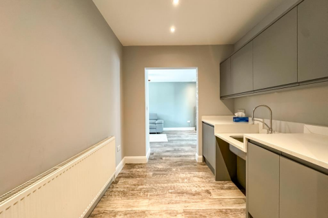 Hallway/Utility Room