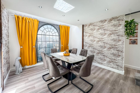 Kitchen/Family Room