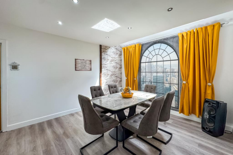 Kitchen/Family Room
