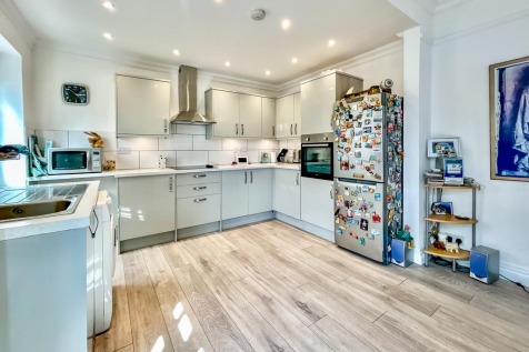 Second Kitchen (annex)