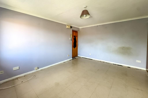 Studio (living room/bedroom)