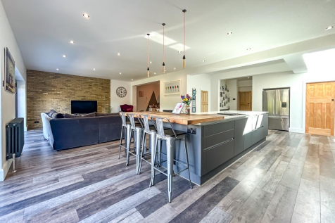 Kitchen/Family Room