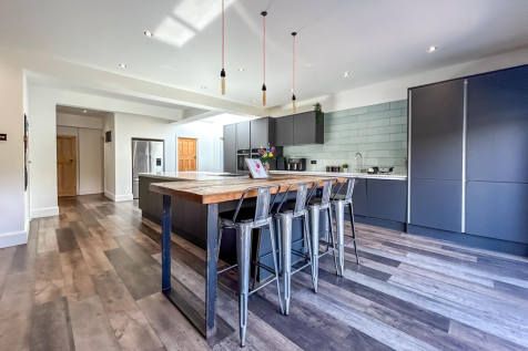 Kitchen/Family Room