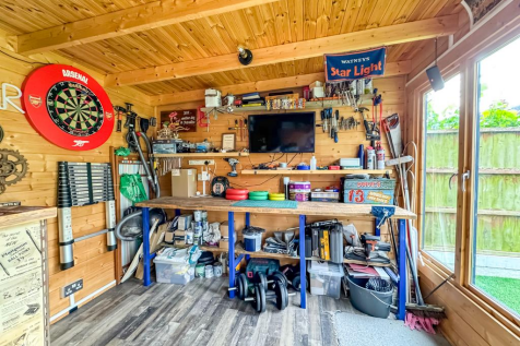 Bar/Outbuilding