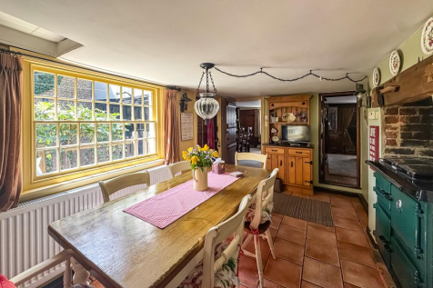 Kitchen/Breakfast Room