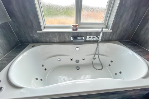 Bathtub