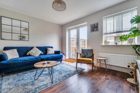 1372343-10-690223...