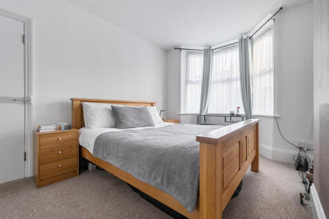 1381286-6-691b297...