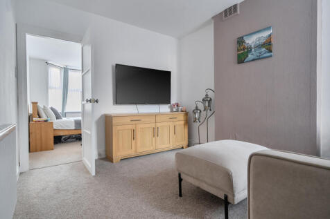 1381286-9-691b299...