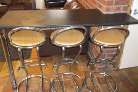 Breakfast bar