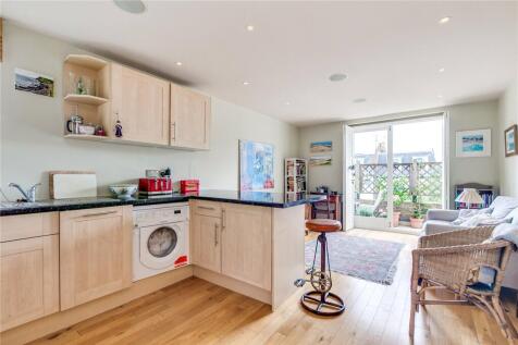 Kitchen &amp; Reception