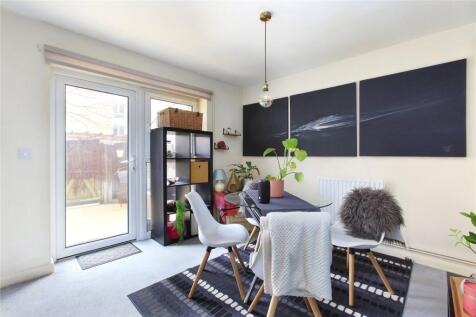 property in Great Chart Street, 
Battersea, SW11