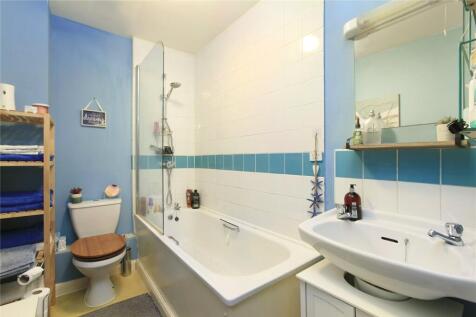 property in Great Chart Street, 
Battersea, SW11