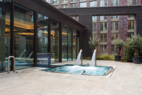 Plunge Pool