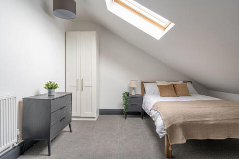 The Hosiery Factory Flat L Bedroom 2