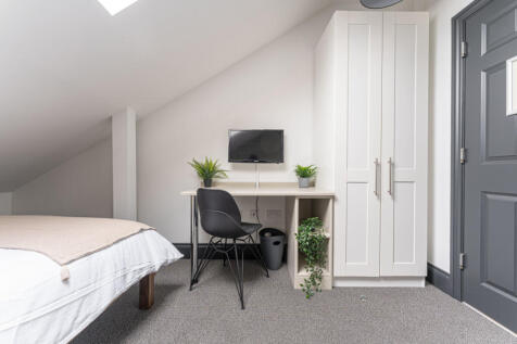 The Hosiery Factory Flat L Bedroom 12