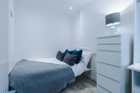 27 Gladstone Terrace bedroom 4