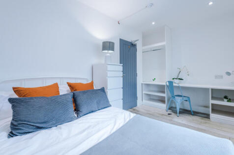 27 Gladstone Terrace bedroom 8