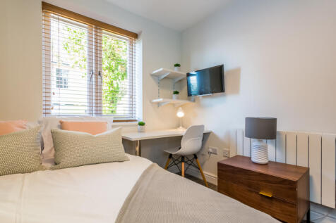 St Hilds Flat 1 bedroom 3