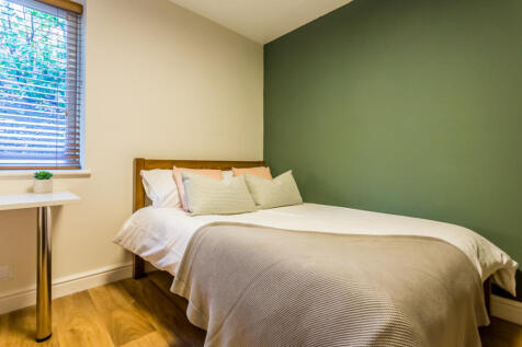 St Hilds Flat 1 bedroom 6