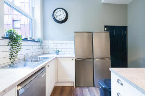 Shoe &amp; Boot Factory, Flat 4 Kitchen 2