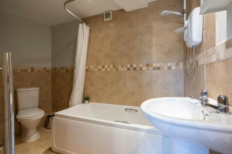 SYF6 - Bathroom