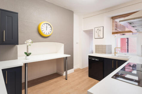 90 Pennsylvania, Kitchen 1