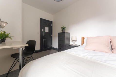 Flat T, Hosiery, Bedroom 3