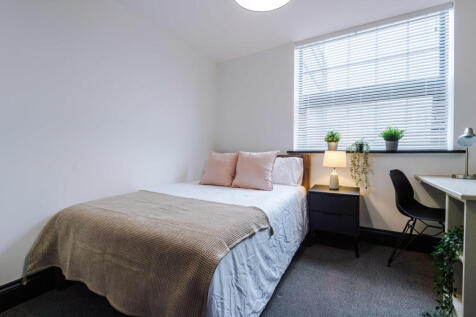 Flat V, HF, Bedroom 13