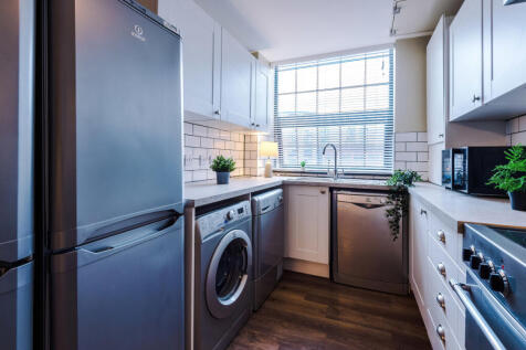 Flat V, HF, Kitchen 2