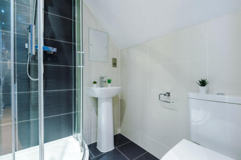 Flat 17, UNW, 13