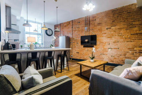 Flat 6, Shoe and Boot, Living Room 4