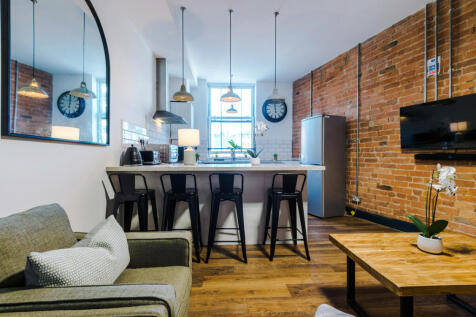 Flat 6, Shoe and Boot, Living Room 5