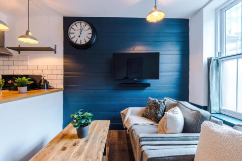 Flat 3, Shoe and Boot, Living Room 2