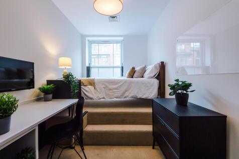 Flat 3, Shoe and Boot, Bedroom 2