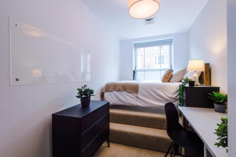 Flat 3, Shoe and Boot, Bedroom 10