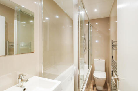 51 Beresford Street, Bathroom